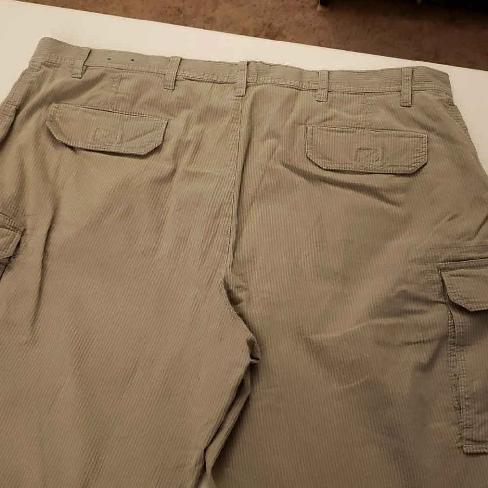 IZOD MOSS Cargo Pockets Size 42‎